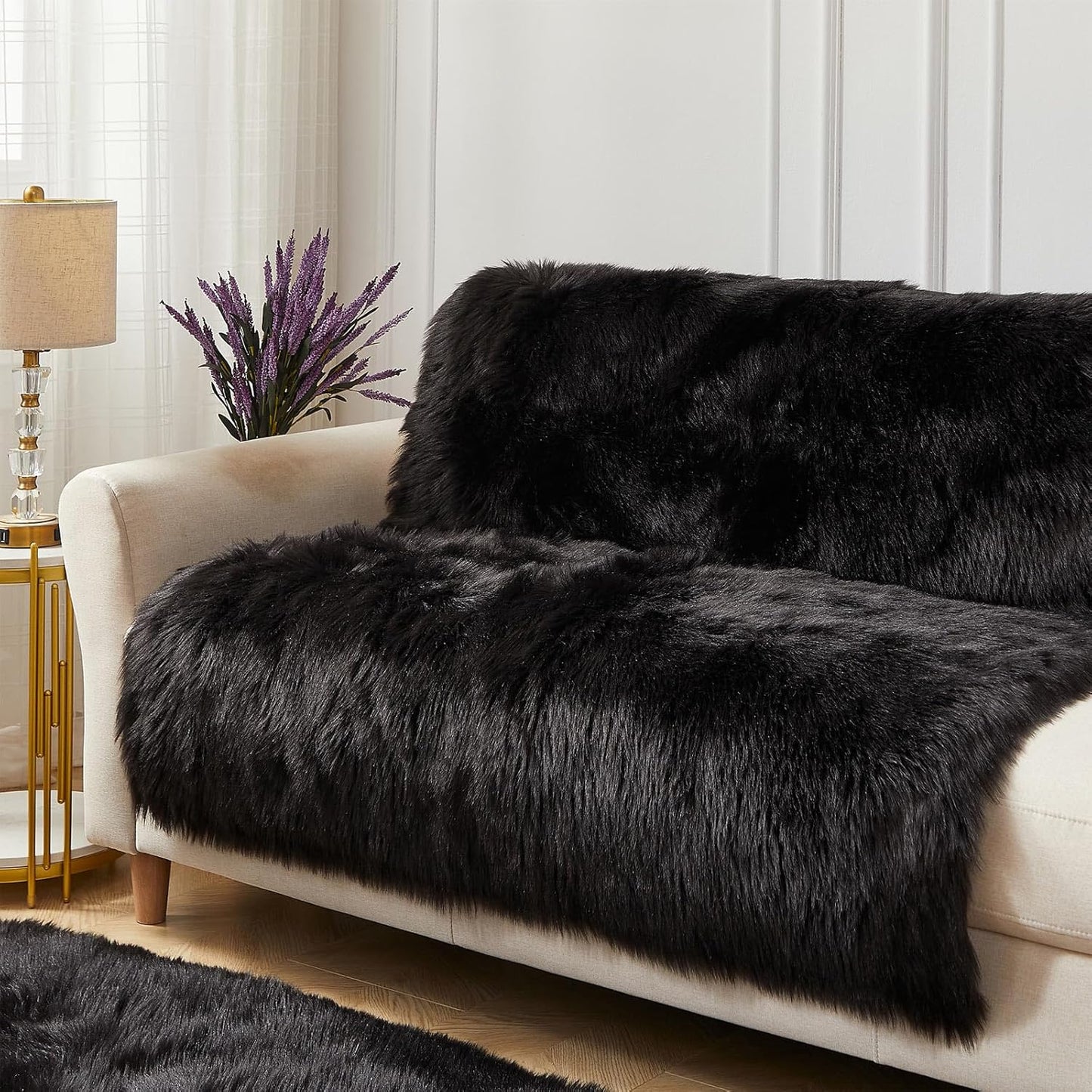 AMTOVO Faux Fur Sheepskin Rug for Living Room, 4 x 6 ft Black Fluffy Area Rug for Bedroom