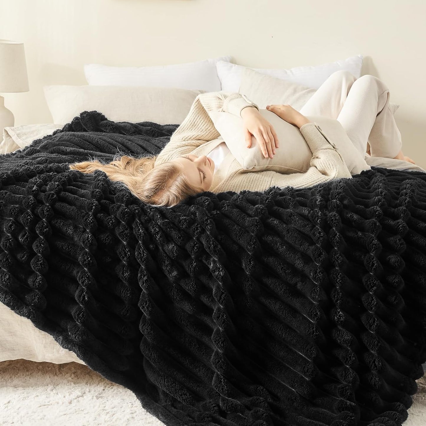NEWCOSPLAY Super Soft Throw Blanket Black Premium Silky Flannel Fleece 3D Ribbed Jacquard