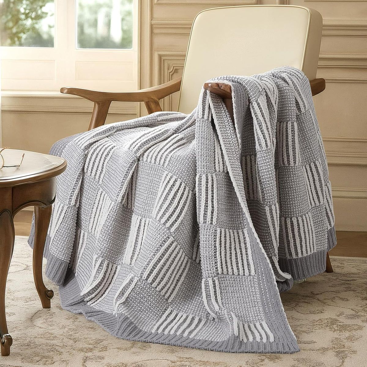 Amélie Home Chenille Knit Throw Blanket for Couch, Checkered Texture Decorative Soft Blanket for