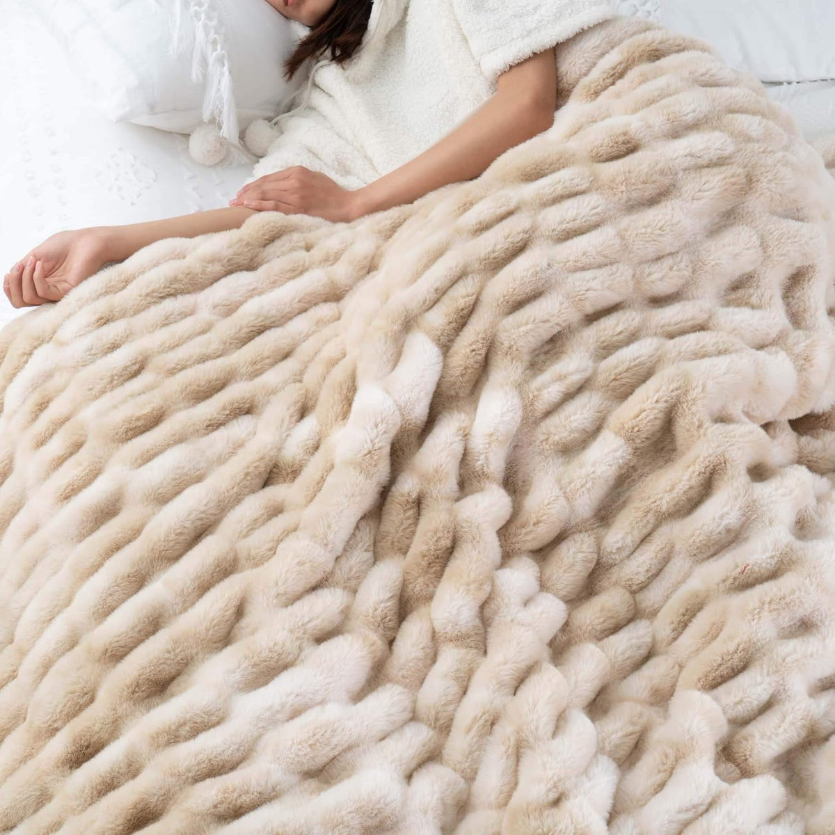BATTILO HOME Ruched Luxurious Soft Beige Faux Fur Throw Blanket Fuzzy Plush Elegant with Reversible