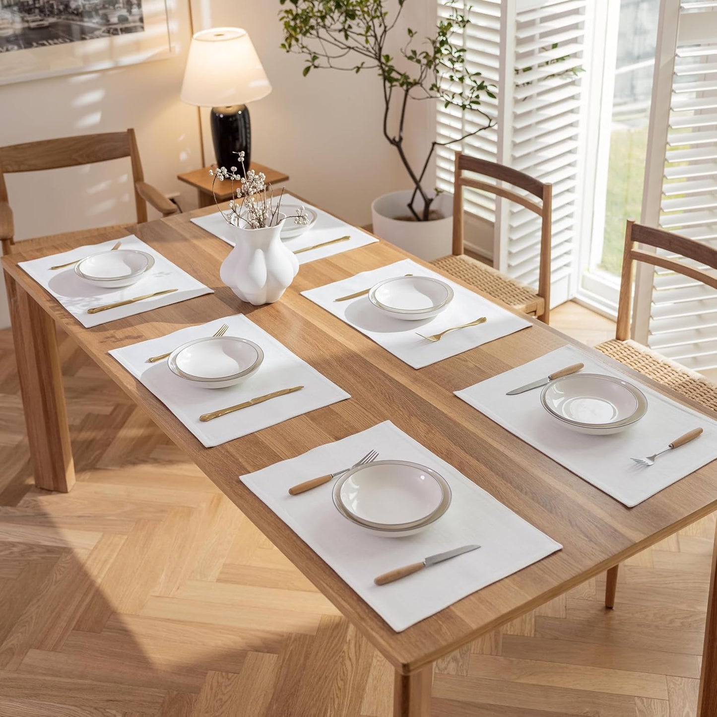 Demetex White Placemats Set of 6 Heat Resistant Linen Place Mats Washable Dining Table Plate Mat