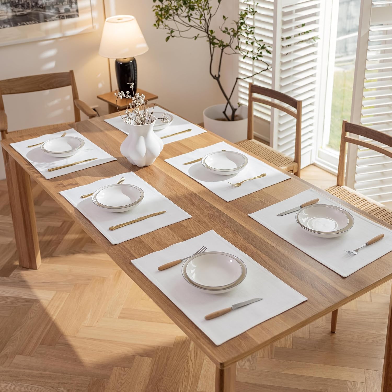 Demetex White Placemats Set of 6 Heat Resistant Linen Place Mats Washable Dining Table Plate Mat