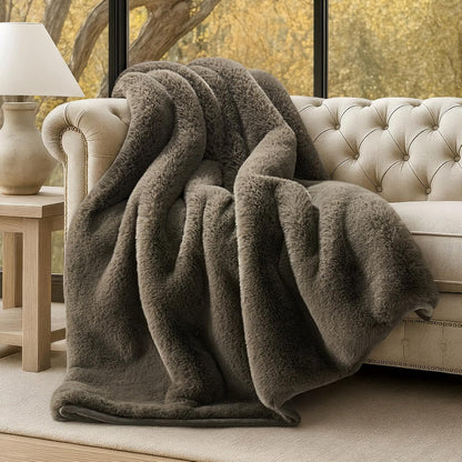 Luxury Soft Faux Chinchilla Fur Throw Blanket for Couch, Warm Thick Heavy Winter Throw Blanket