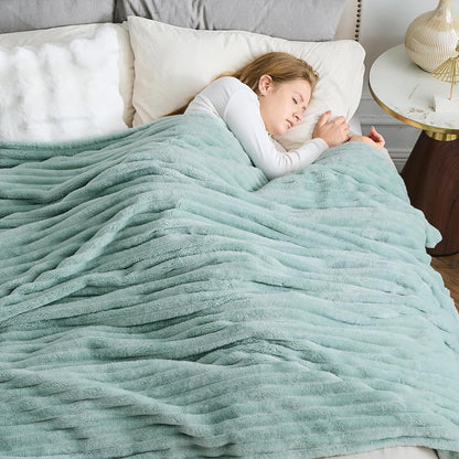 NEWCOSPLAY Super Soft King Blanket New Sage Green Premium Silky Flannel Fleece 3D Ribbed Jacquard