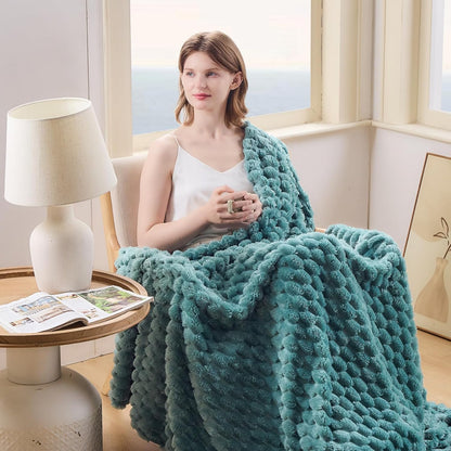 NEWCOSPLAY Super Soft King Blanket Light Teal Premium Silky Flannel Fleece 3D Clouds Stylish