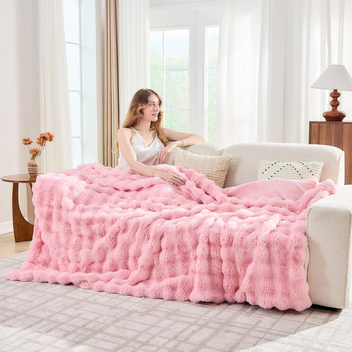 Lotus Karen Faux Fur Throw Blanket Pink - Big Bubble Rabbit Fluff Blanket for Couch, Large Fluffy