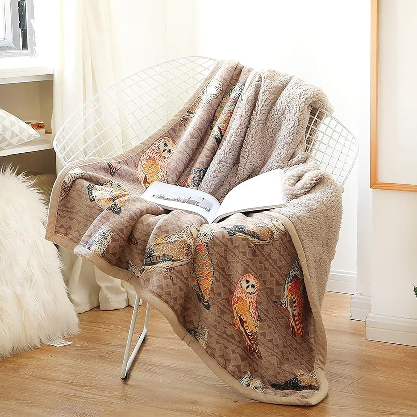 UKELER Flannel Sherpa Throws 60'' x 50'' - Cute Colorful Owl Design Soft Plush Flannel Blanket