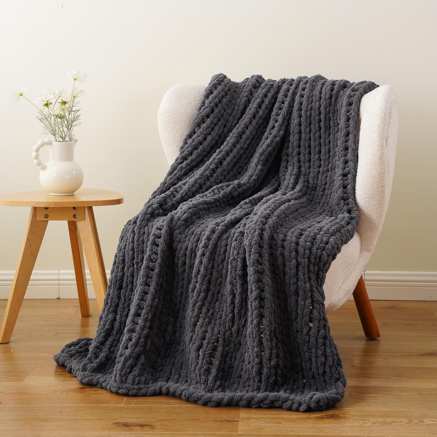 Battilo Chunky Knit Throw Blanket, Soft and Thick Chenille Throw Blanket, 50"x60" Handmade Cable
