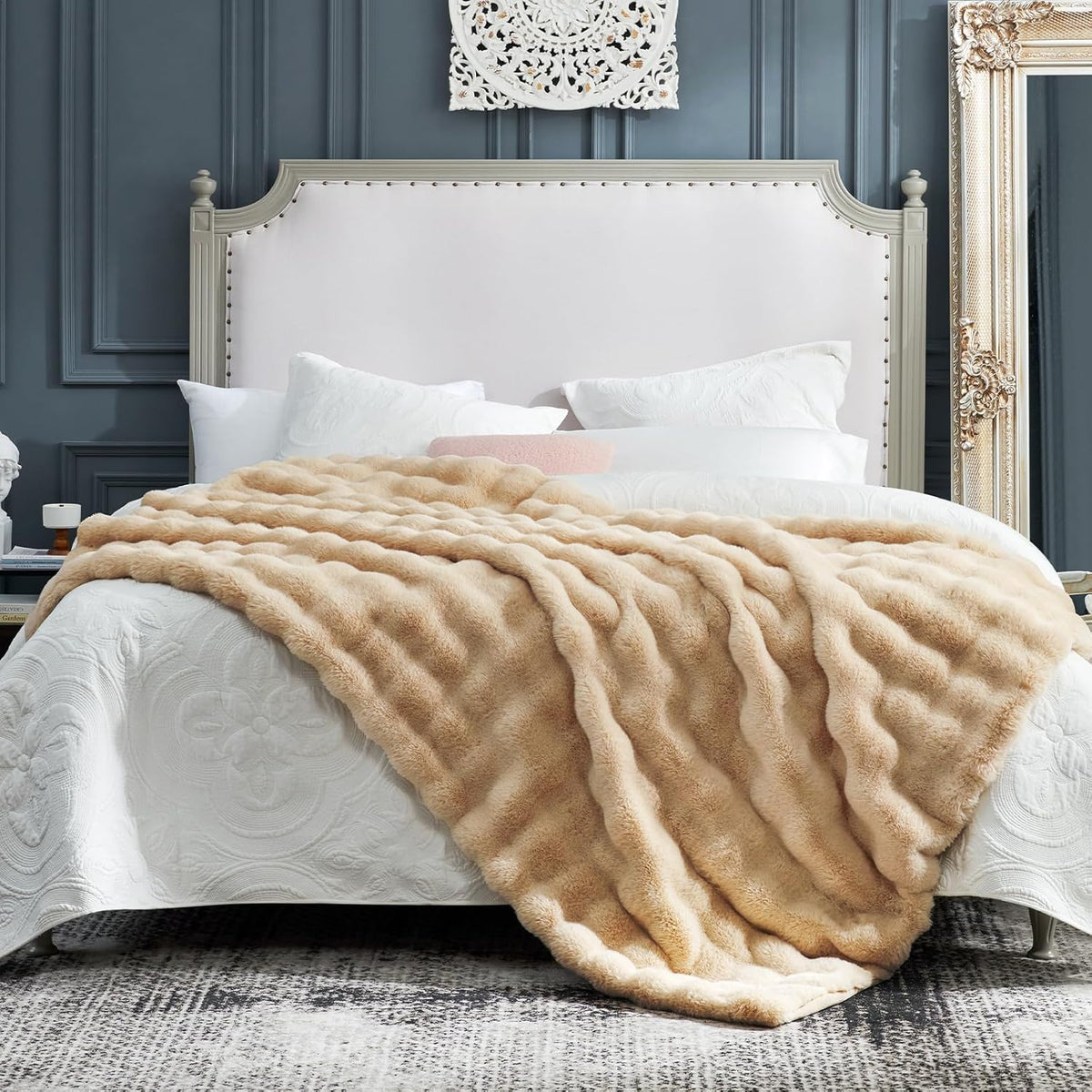 Cozy Bliss Faux Fur Throw Blanket for Couch, Fuzzy Soft Plush Thick Bubble Blanket for Sofa Bedroom