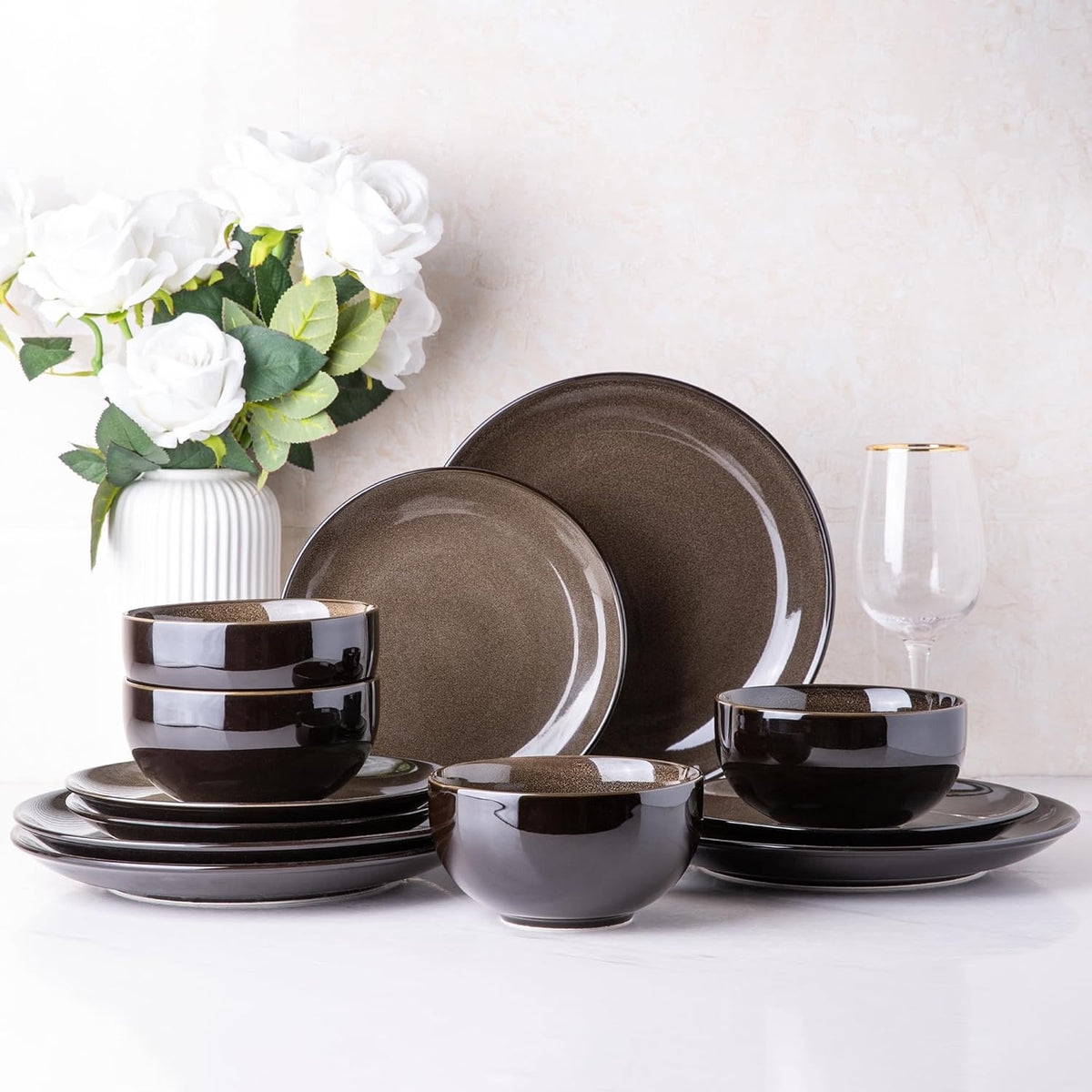 LERATIO Ceramic Dinnerware Sets for 4,Stoneware Coupe Plates and Bowls Sets,Highly Chip and Crack