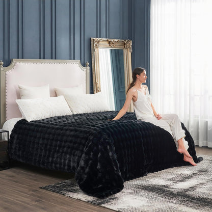 Cozy Bliss Faux Fur Throw Blanket for Couch, Fuzzy Soft Plush Thick Bubble Blanket for Sofa Bedroom