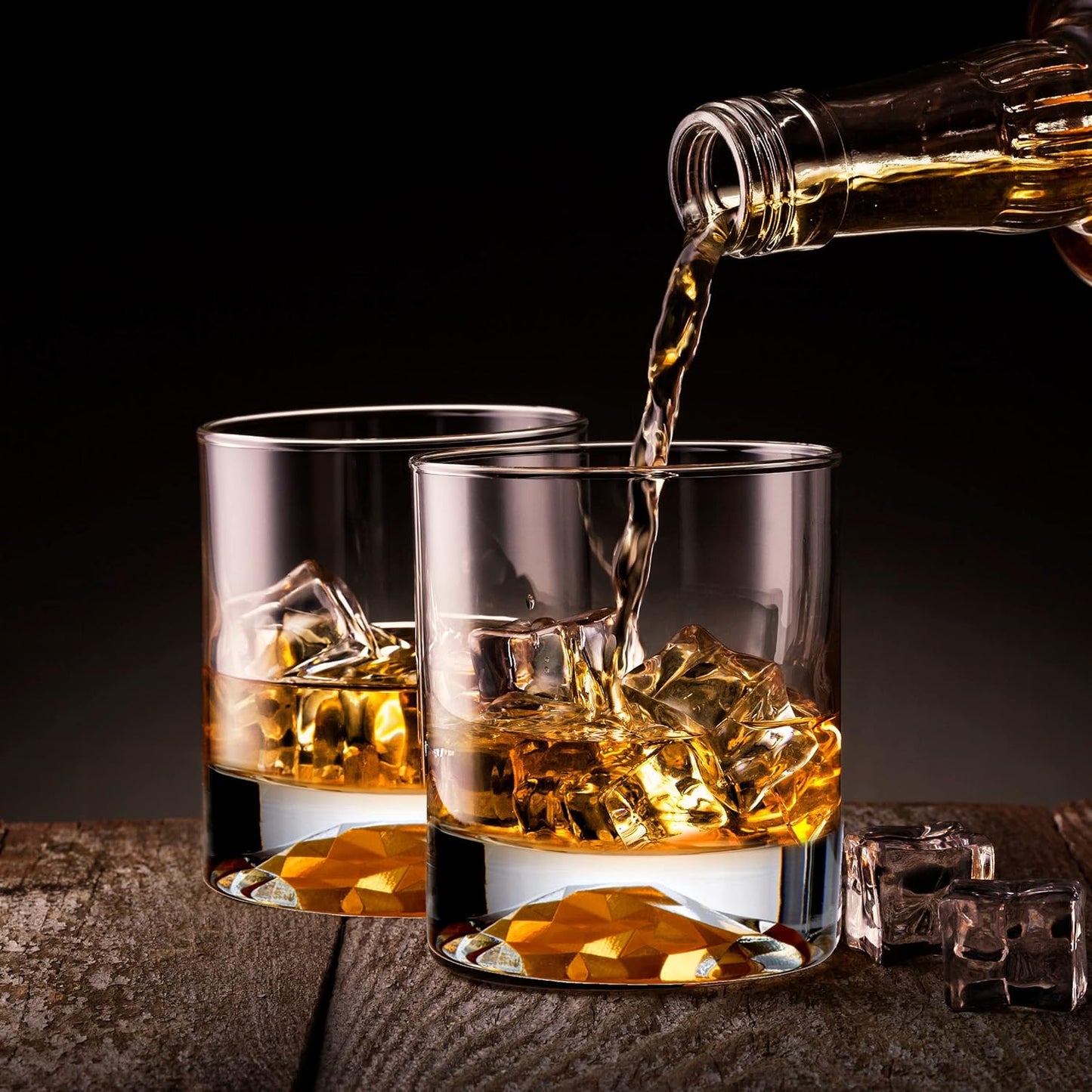 Whiskey Decanter Glasses Gift Set - 4 Whiskey Glasses - Airtight Stopper for Wine, Bourbon, Brandy