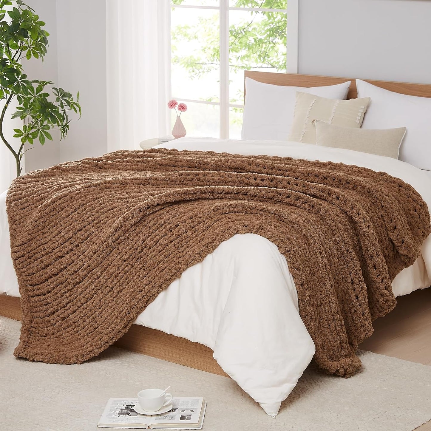 L'AGRATY Chunky Knit Blanket - Soft Chenille Yarn Throw - 60x80: Handmade Thick Cable Knit Crochet