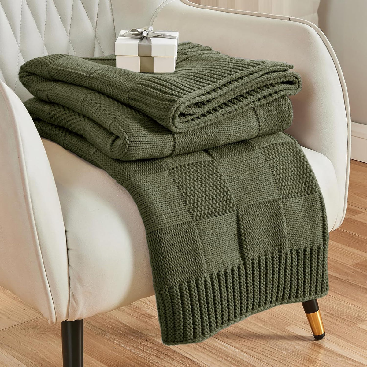 CozeCube Check Knit Throw Blanket, Olive Green Checkered Throw for Couch, Decorative Christmas Soft