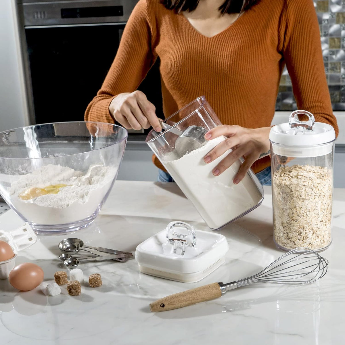 Felli Flip Tite Food Storage Container 5" LARGE 5pk Set + No Residue Label, Airtight Lid Easy Lock