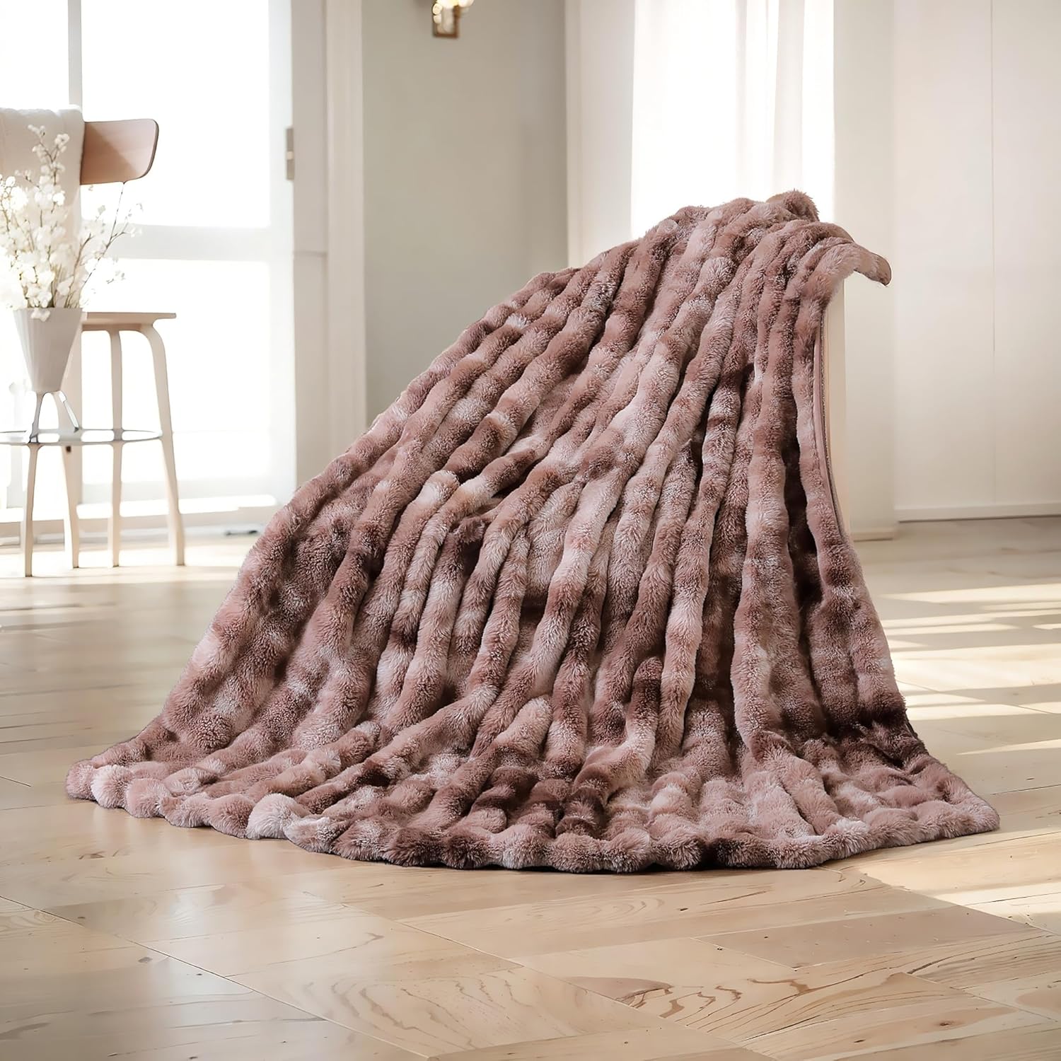 UKELER Ultra Soft Throw Blanket 50''x60'', Brown Fluffy Blankets & Throws Faux Fur Blanket for
