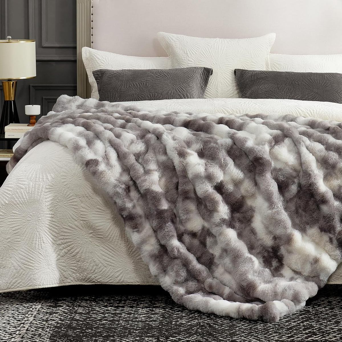 Cozy Bliss Faux Fur Throw Blanket for Couch, Fuzzy Soft Plush Thick Bubble Blanket for Sofa Bedroom