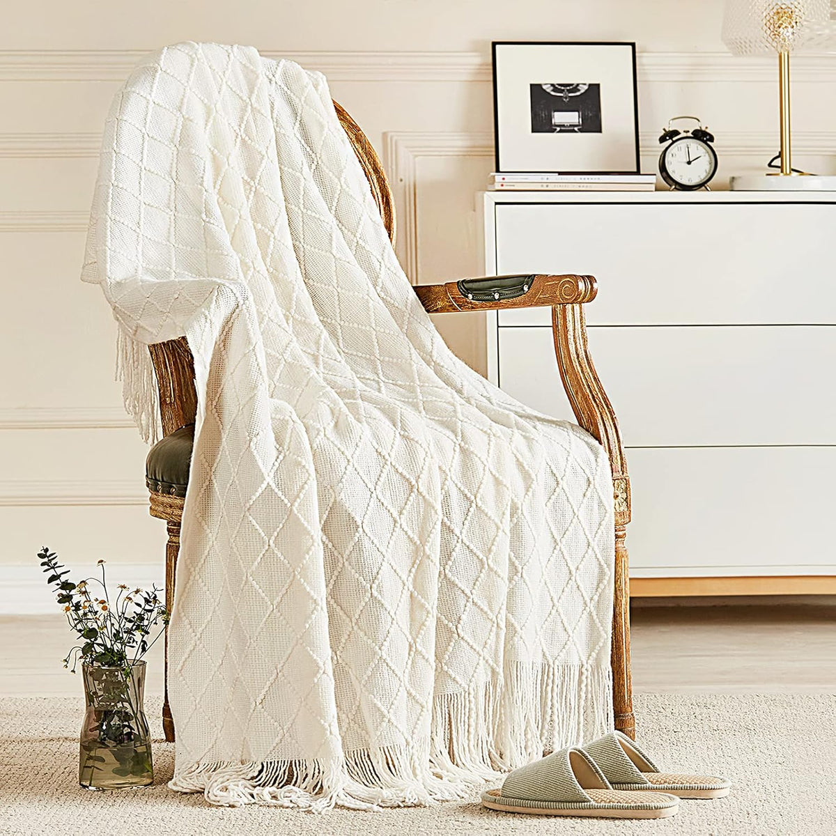 inhand Knitted Throw Blankets for Couch and Bed, Soft Cozy Knit Blanket with Tassel, Off White