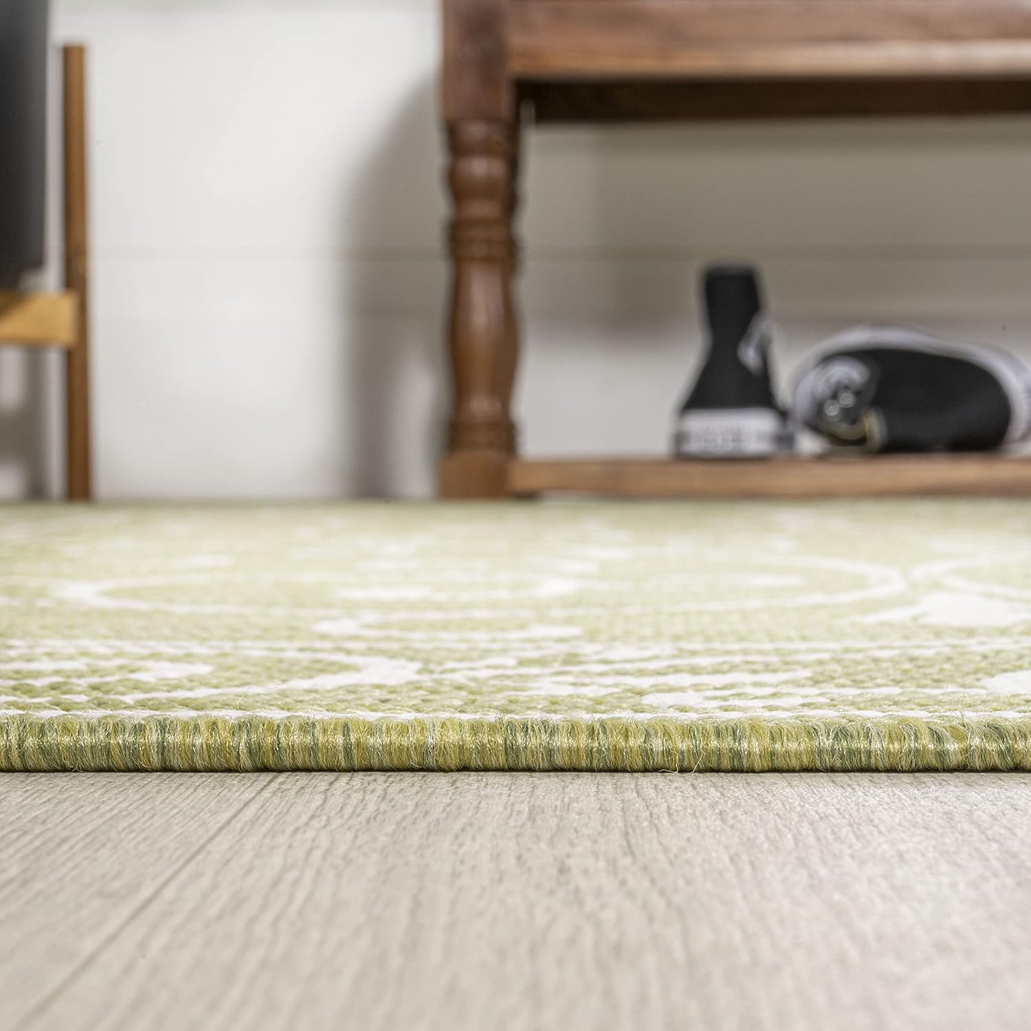 JONATHAN Y Vintage Filigree Indoor Outdoor Area Rug 3X5 Green/Cream, Charleston Textured Weave for