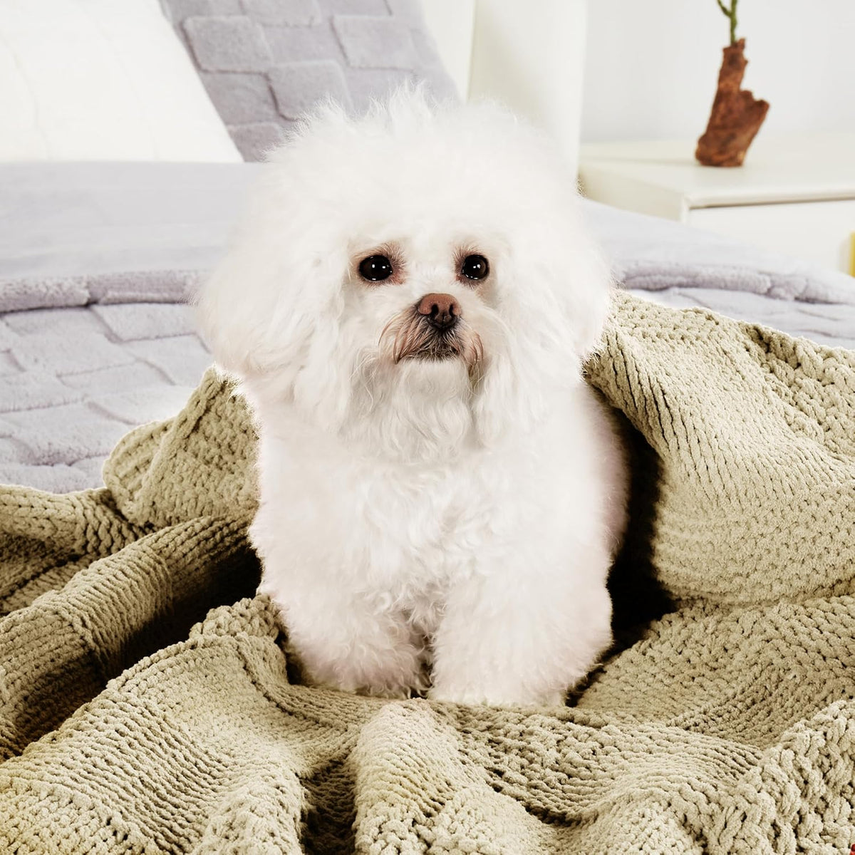 Amélie Home Chenille Knit Throw Blanket for Couch, Checkered Texture Decorative Soft Blanket for
