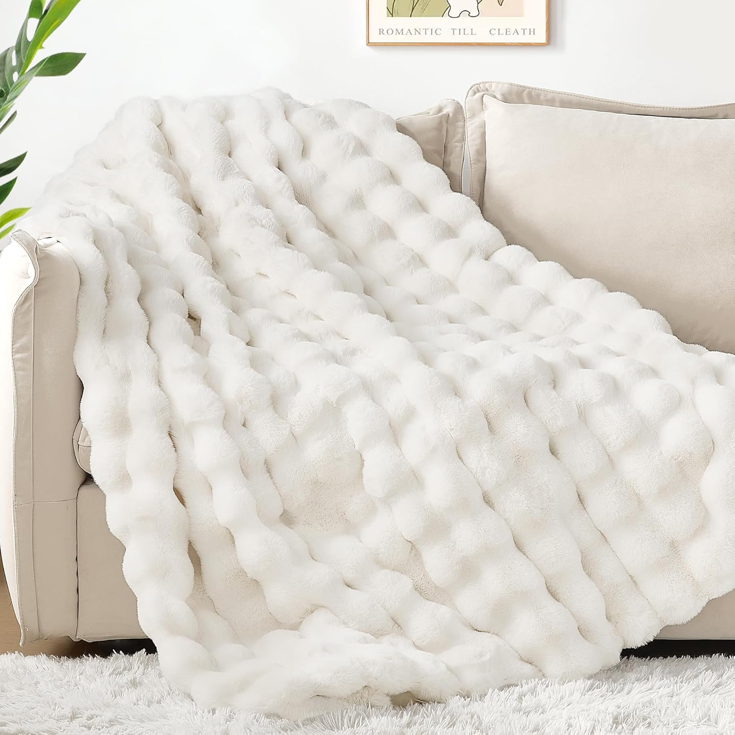 Touchat Luxury 1000GSM Rabbit Faux Fur Twin Blanket, Super Heavy Warm Cozy Beige Cream Blankets for