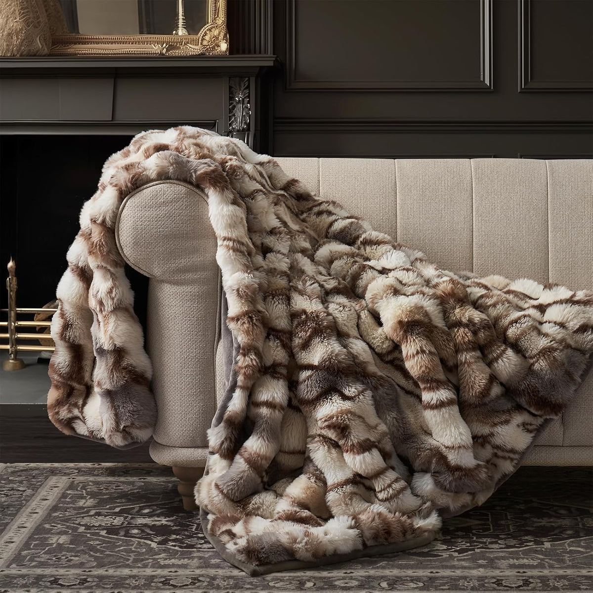 EVERGRACE Ultra Soft Luxury Fluffy Ridgeline Faux Rabbit Fur Throw Blanket, Thick Warm Bubble Throw