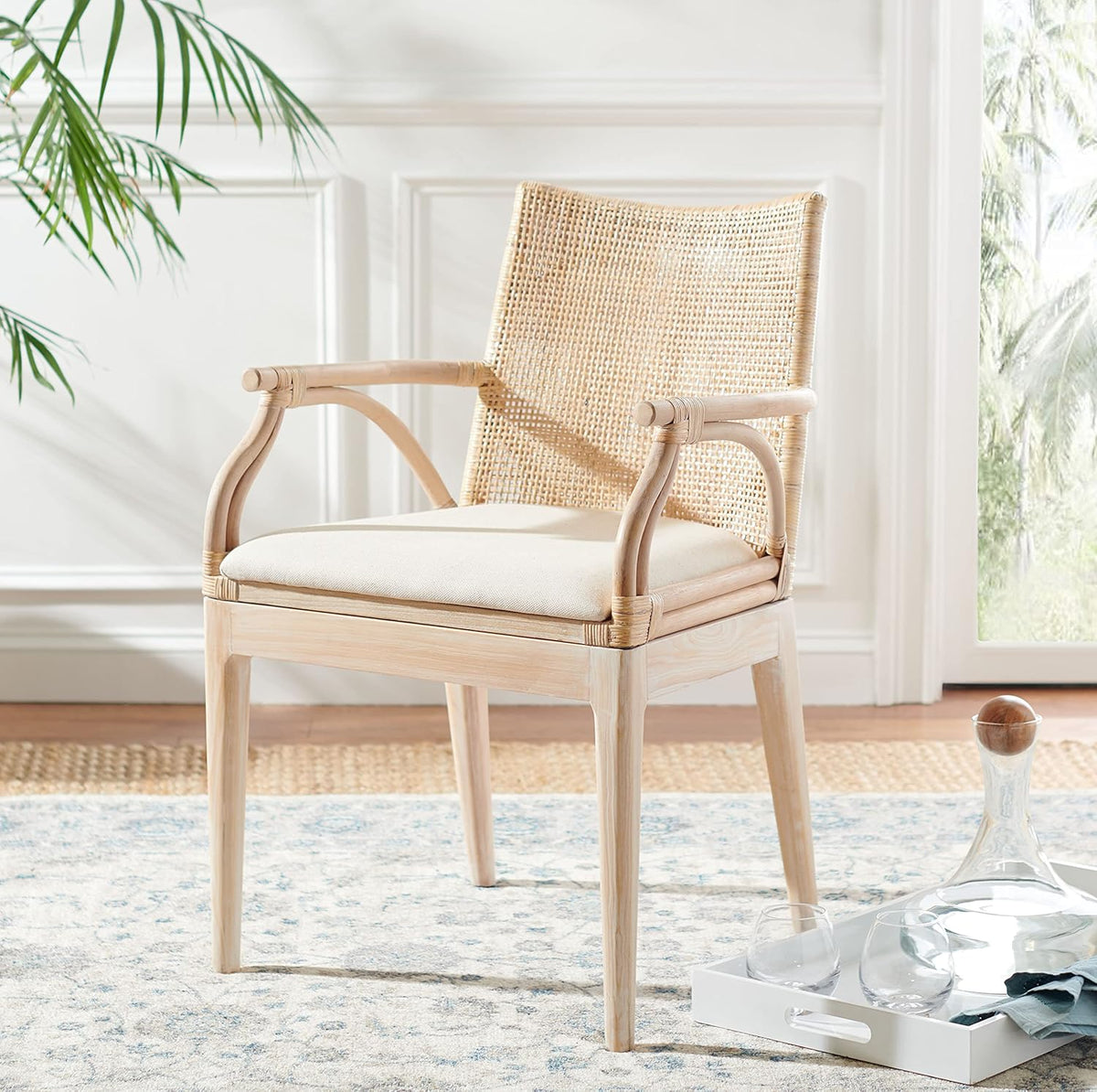 SAFAVIEH Home Collection Gianni Natural Wash/White Cushion Living Dining Room Bedroom Office Foyer