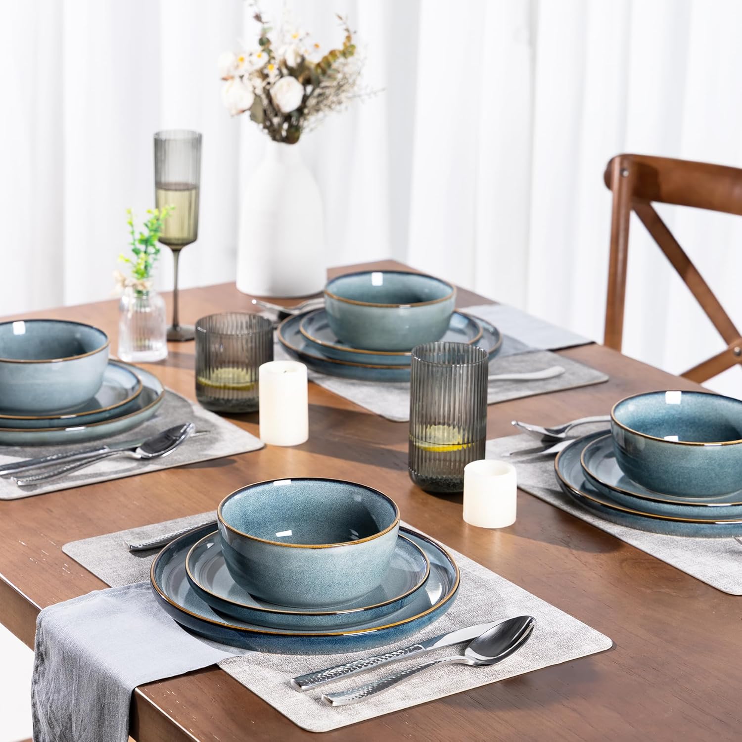 GBHOME Ceramic Dinnerware Sets for 6, 18 Pieces Stoneware Plates and Bowls Sets, Scratch Resistant