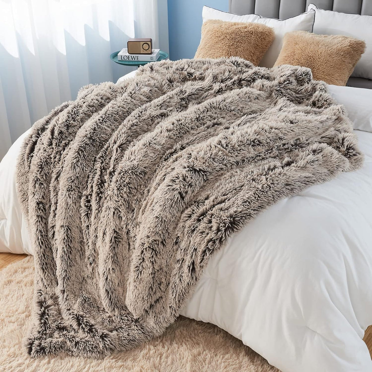 GONAAP Fuzzy Faux Fur Throw Blanket Queen Size Frosty Brown Super Soft Cozy Plush Fuzzy Shaggy