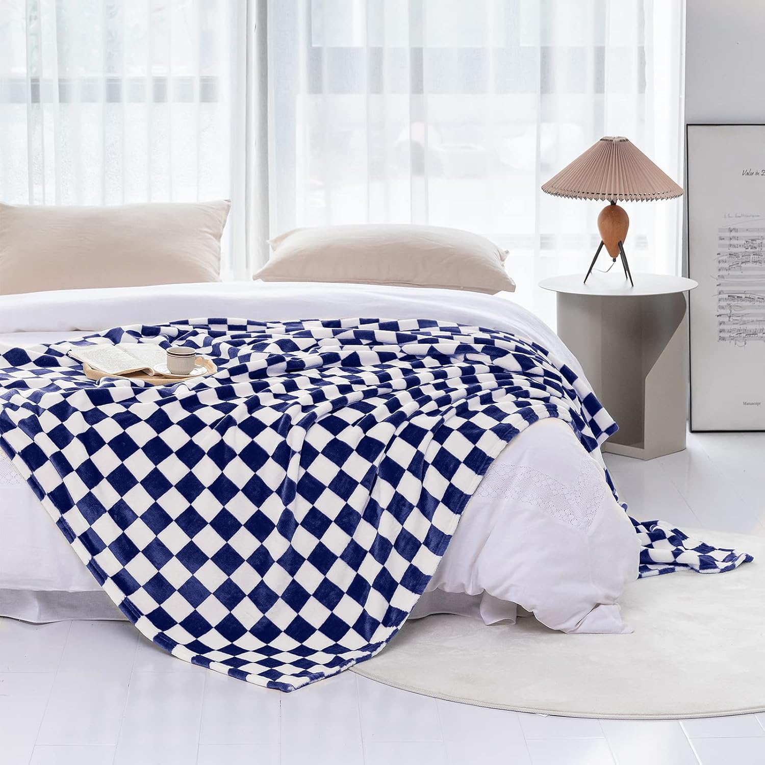 LOMAO Throw Blankets Flannel Blanket with Checkerboard Grid Pattern Soft Throw Blanket for Couch