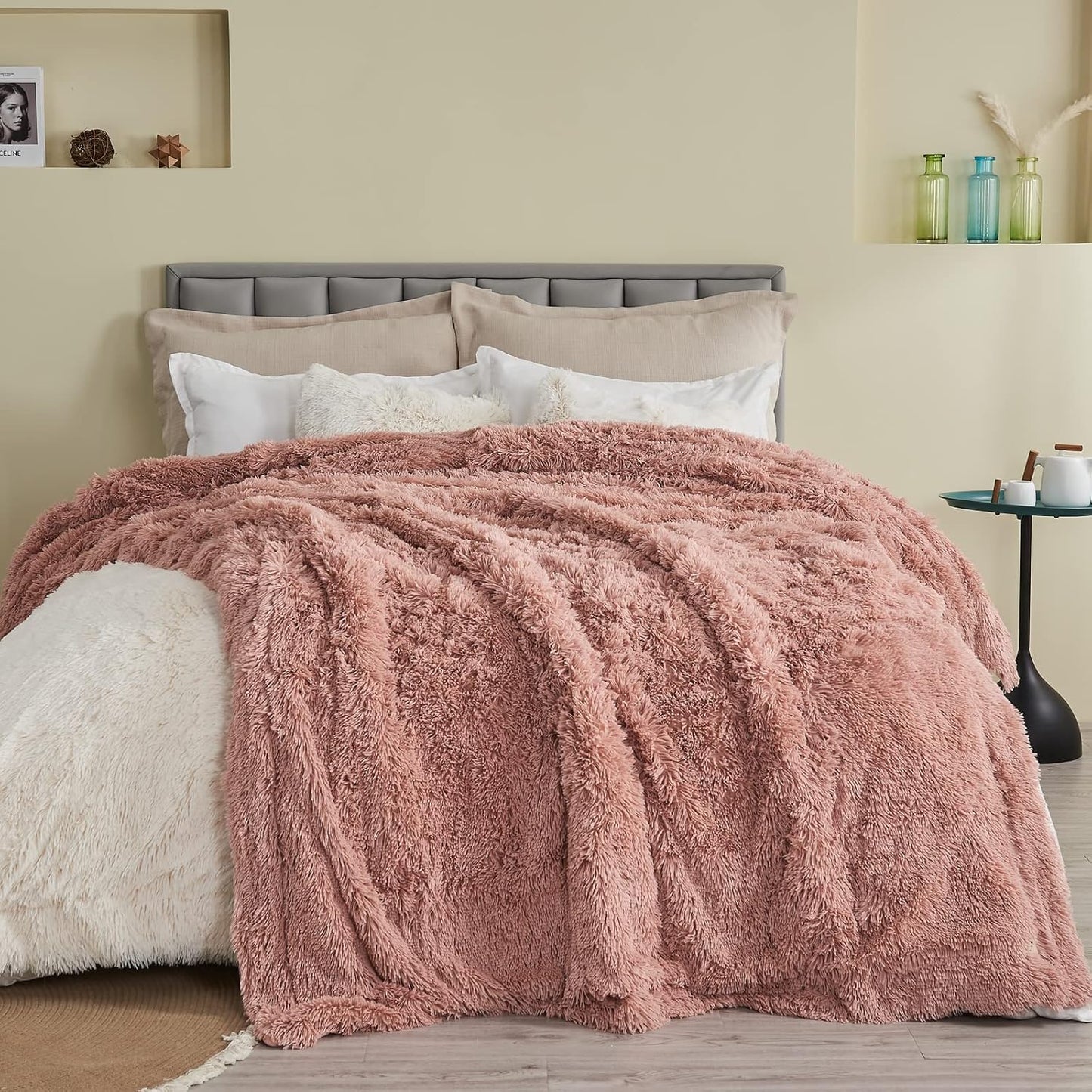 GONAAP Fuzzy Faux Fur Throw Blanket Queen Size Pink Super Soft Cozy Plush Fuzzy Shaggy Blanket for