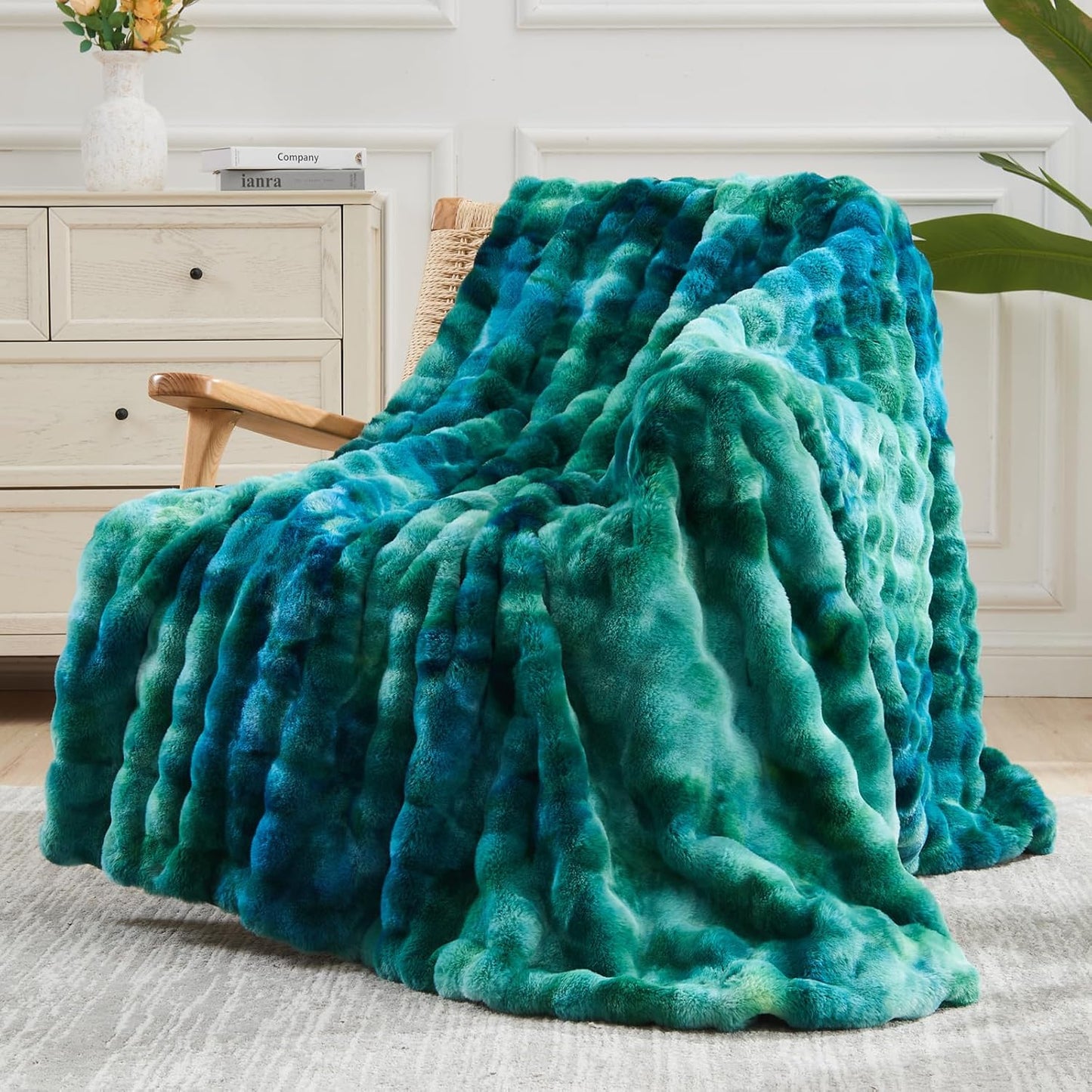 NEWCOSPLAY Faux Fur Throw Blanket Tie-dye Dark Teal Luxury Fluffy Thick Warm Bubble Blanket for