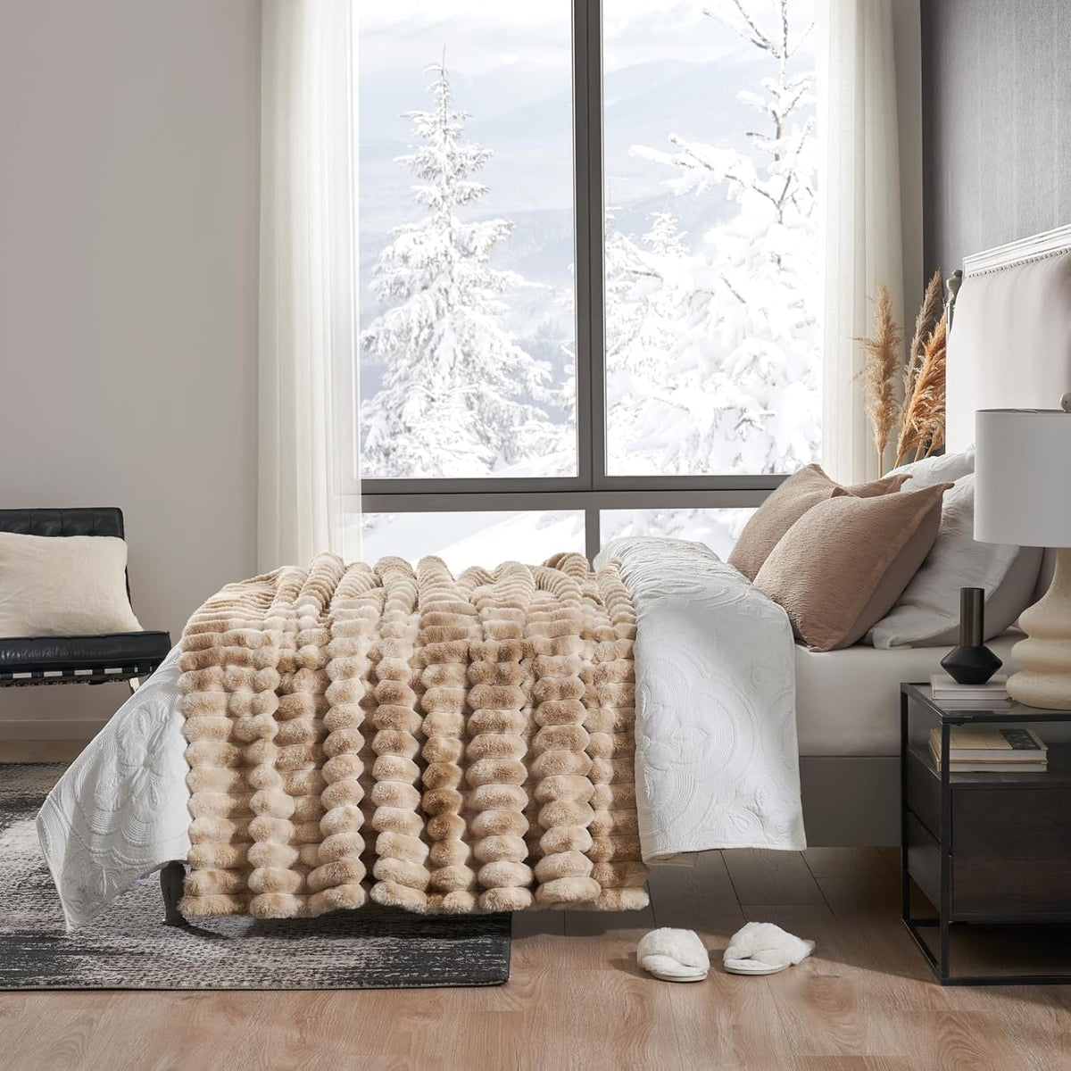Cozy Bliss Faux Fur Throw Blanket for Couch, Cozy Warm Plush Striped Blanket for Sofa Bedroom