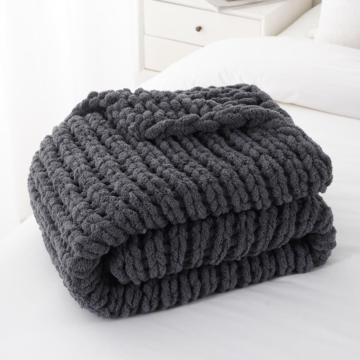 Battilo Chunky Knit Throw Blanket, Soft and Thick Chenille Throw Blanket, 50"x60" Handmade Cable