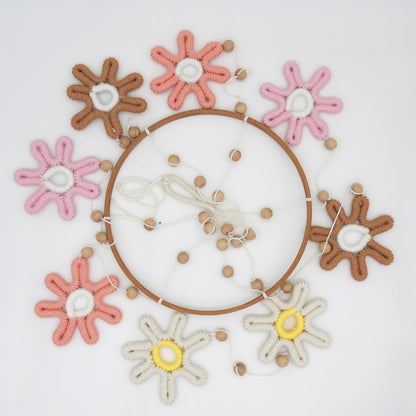 Woven Daisy Mobile for Crib, Baby Crib Mobile for Girls, Boho Daisy Crib Mobile, Daisy Nursery