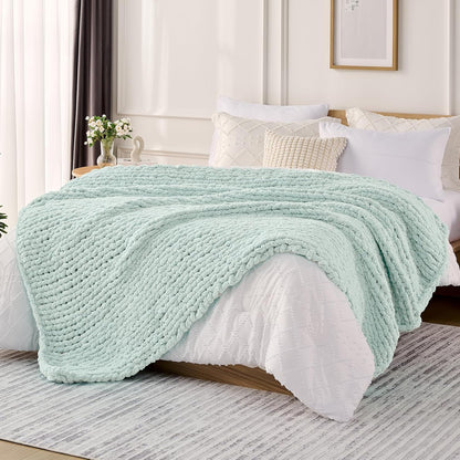 L'AGRATY Chunky Knit Blanket Throw: 60''x80'' Chenille Chunky Knitted Throw Blanket for Bed Couch