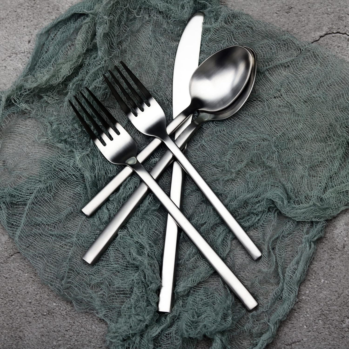 Alata Cube 20-Piece Forged Silverware Set Stainless Steel Flatware Set,Service for 4,Matte Satin