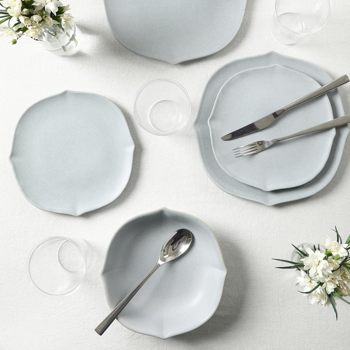 Stone Lain Baskerville 16-Piece Dinnerware Set Stoneware, Borosilicate Glass, Light Blue