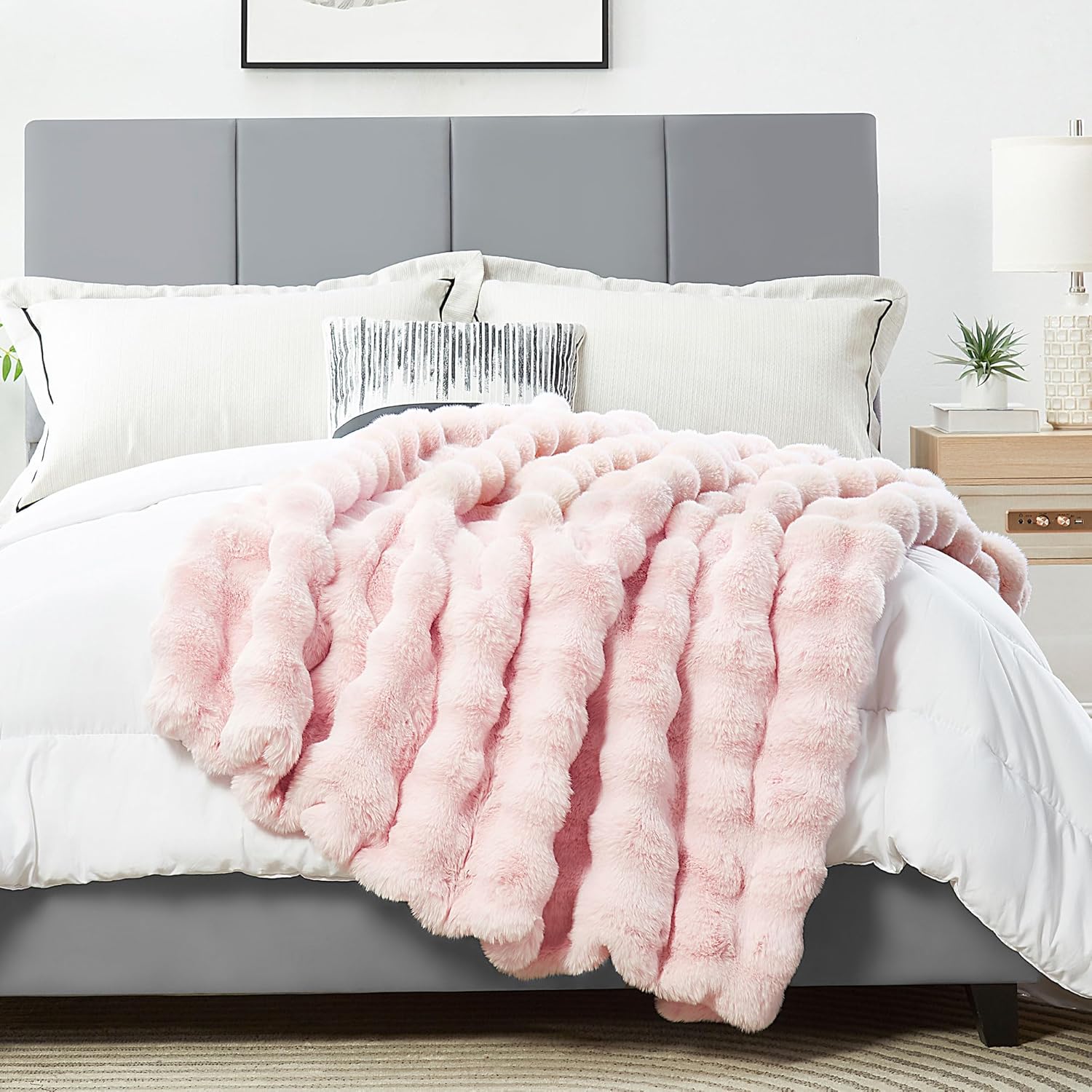 DREAMNINE Oversized Soft Thick Fuzzy Faux Rabbit Fur Throw Blanket Twin Size 60" x 71", Double