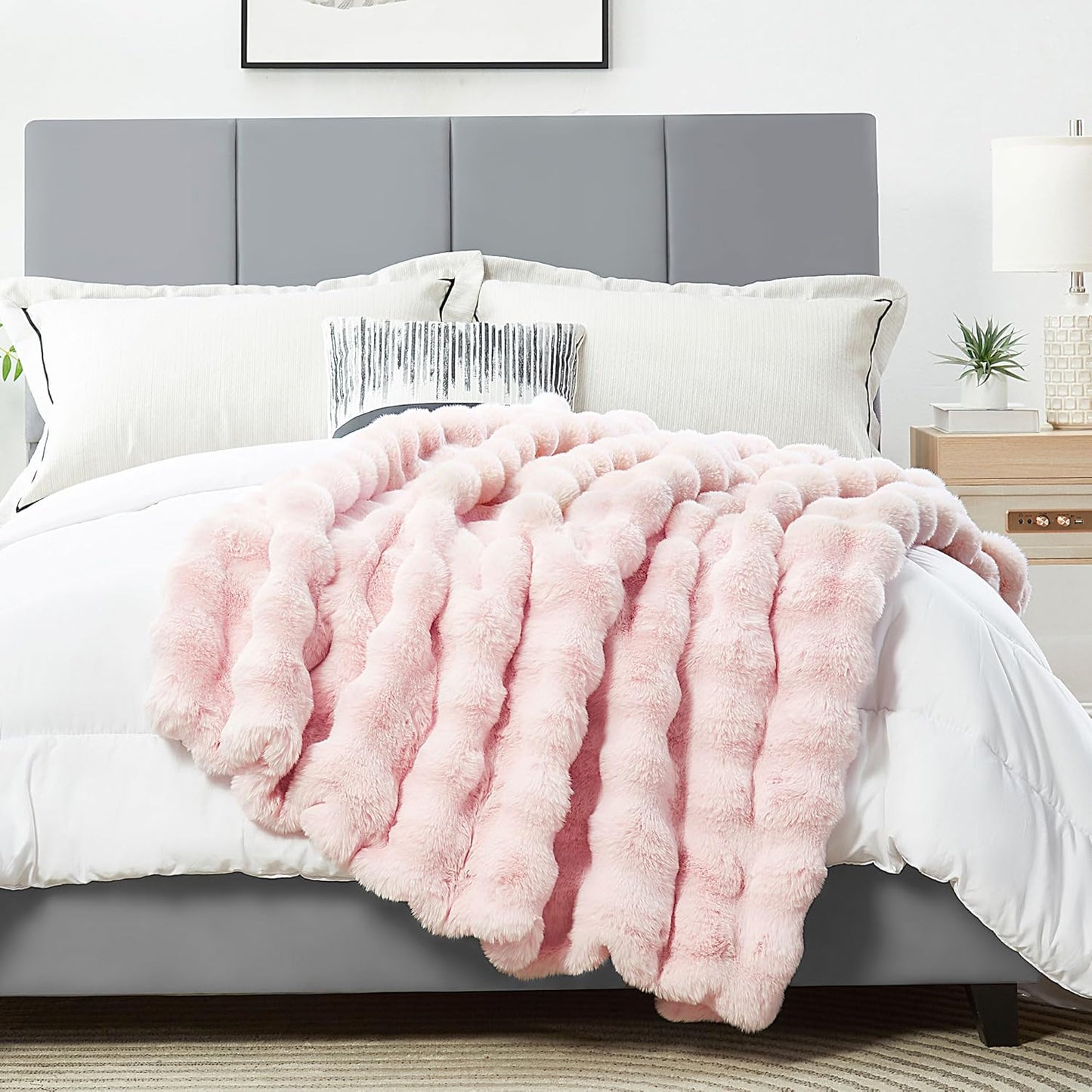DREAMNINE Decorative Soft Thick Fuzzy Bubble Faux Rabbit Fur Throw Blanket for Couch Sofa