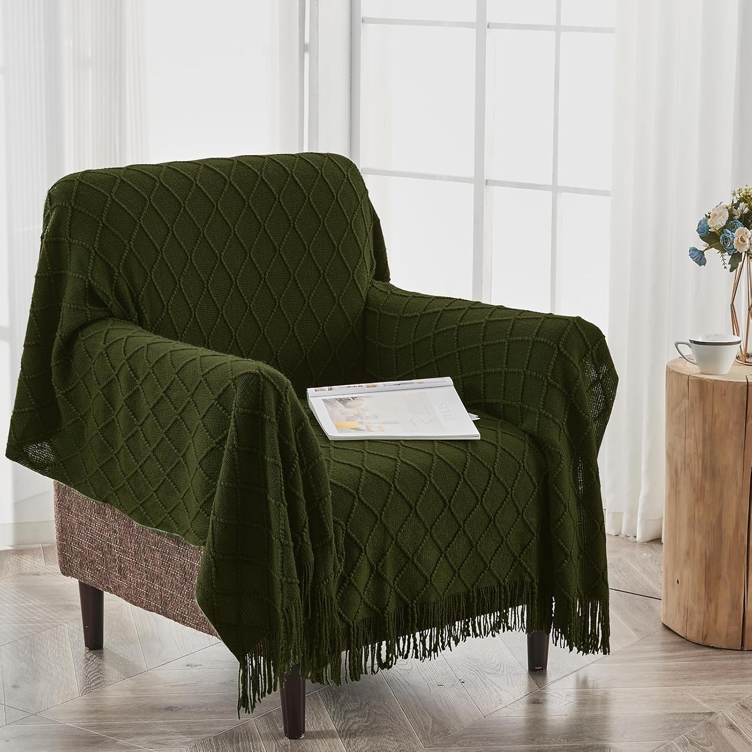 inhand Knitted Throw Blankets for Couch and Bed, Soft Cozy Knit Blanket with Tassel, Dark Green