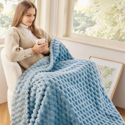 NEWCOSPLAY Super Soft Twin Blanket Blue Premium Silky Flannel Fleece 3D Clouds Stylish Jacquard