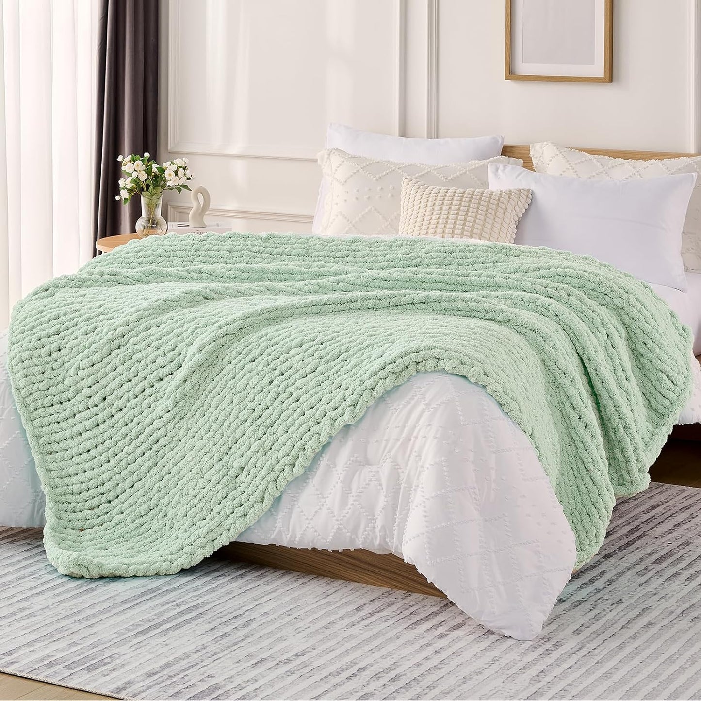 L'AGRATY Chunky Knit Blanket Throw: 50''x60'' Chenille Chunky Knitted Throw Blanket for Bed Couch