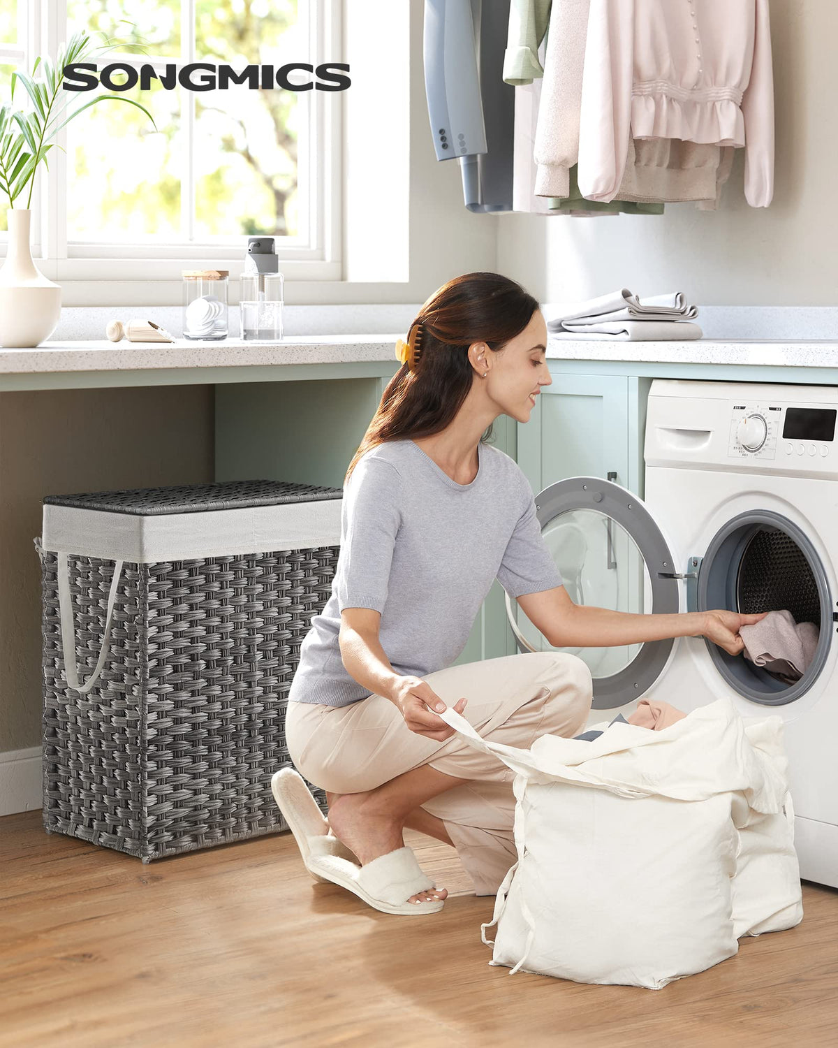 SONGMICS Laundry Hamper with Lid, 90L Wicker Laundry Basket