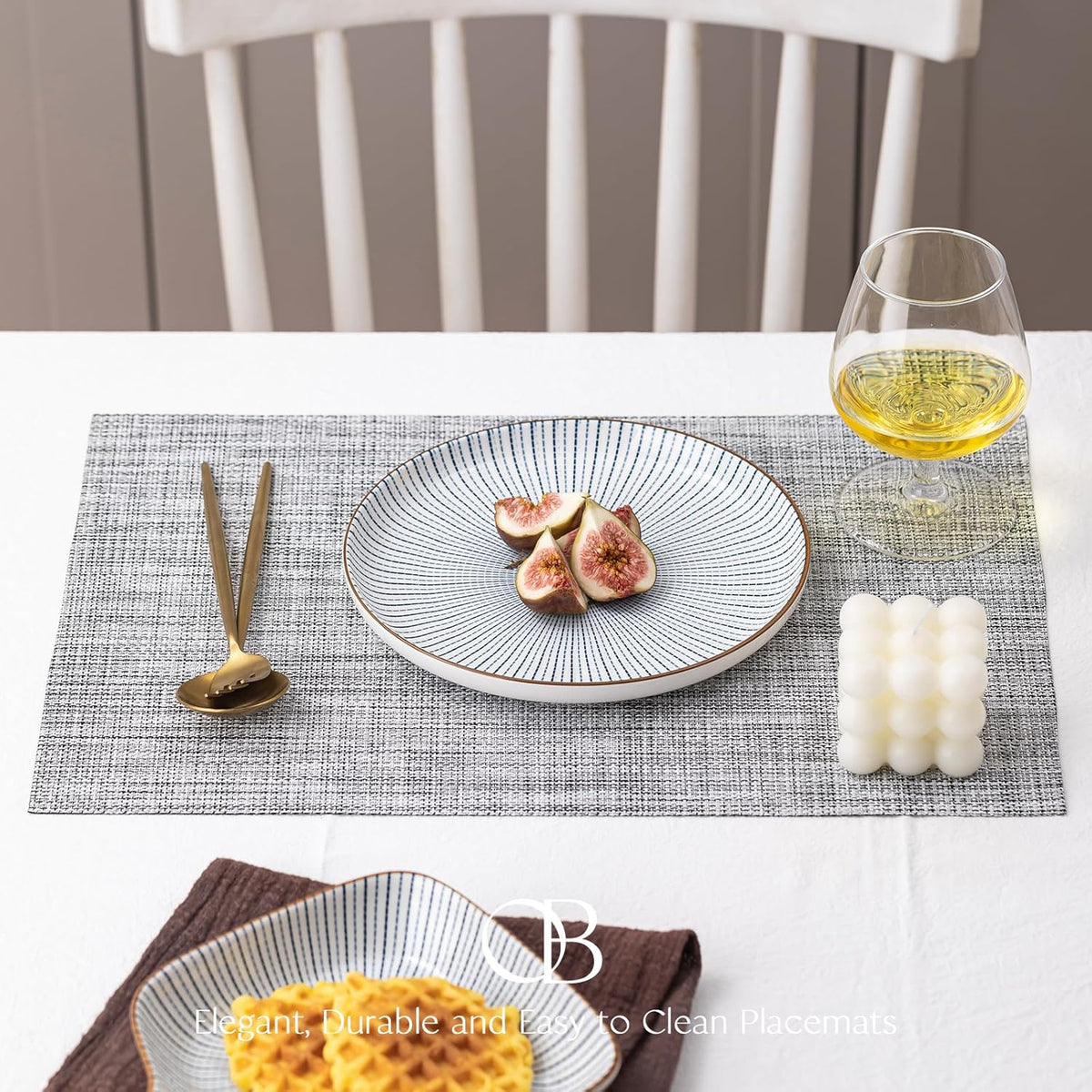 Placemats Set of 6 - Easy Clean Woven Vinyl Placemats for Dining Table, Indoor/Outdoor Place Mats