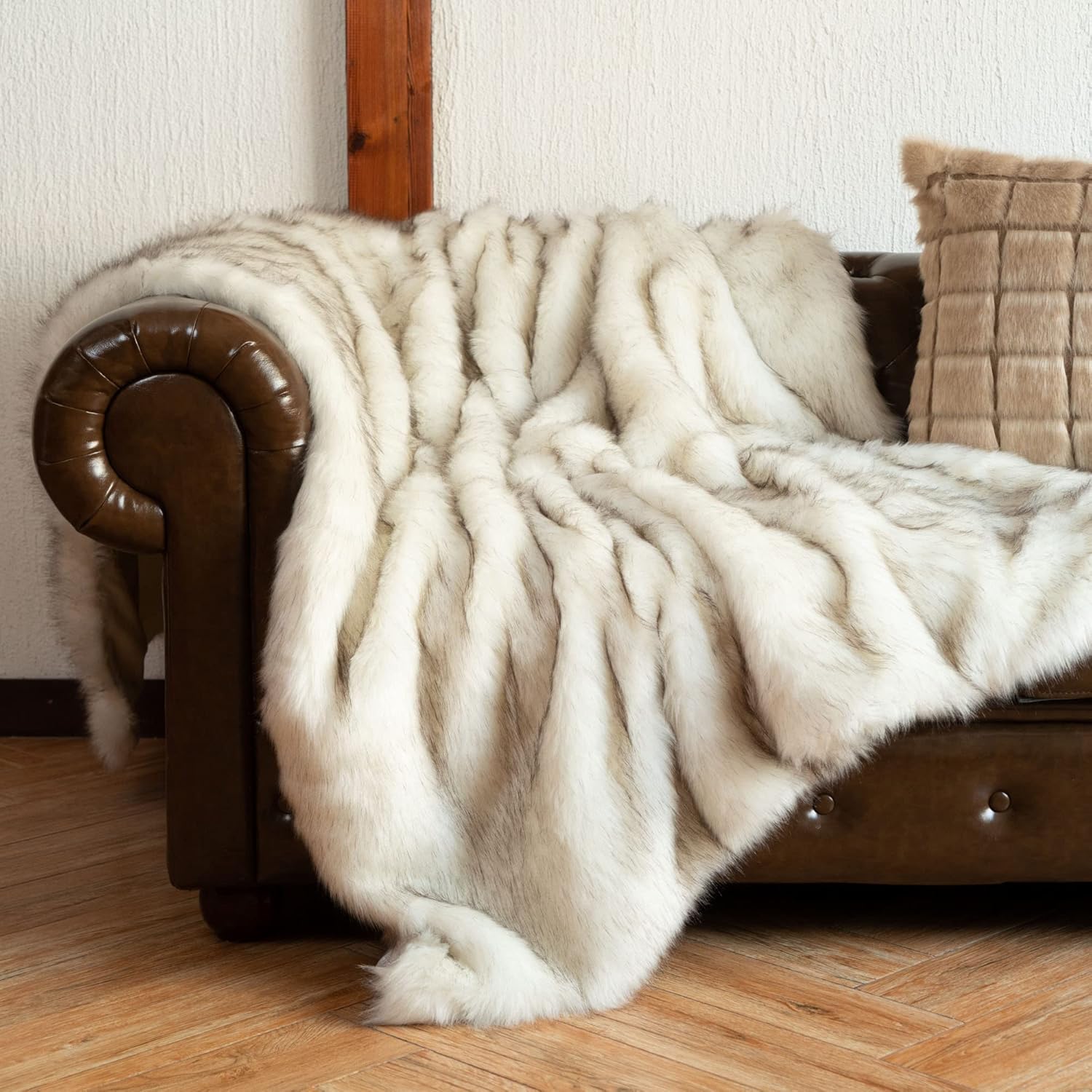 BATTILO HOME Luxury White Faux Fur Throw Blanket Long Pile with Black Tips, 51"x67", Super Warm