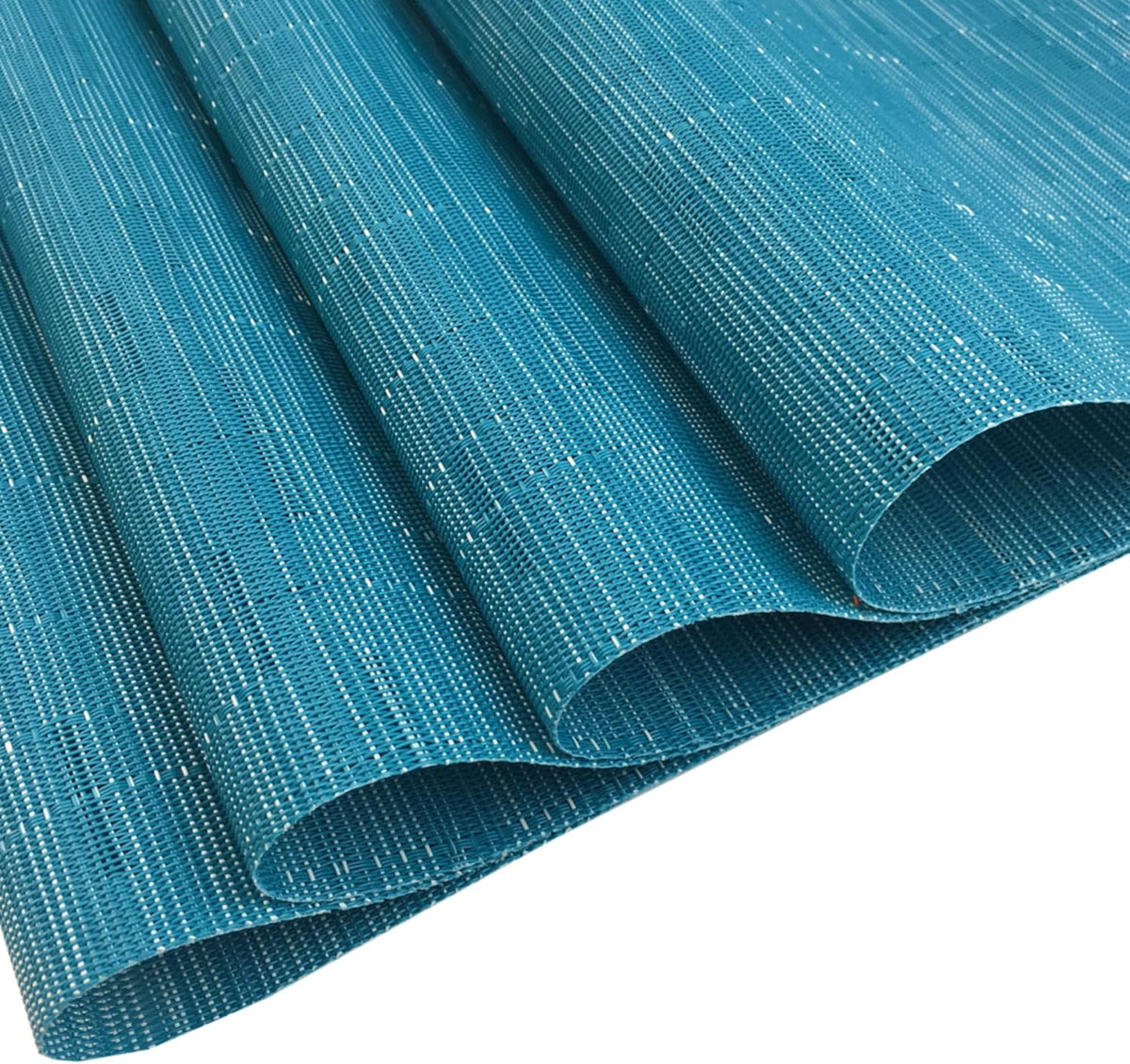 WAZAIGUR Placemats Set of 4 for Dining Table Heat-Resistant Washable Place Mats Woven Vinyl Kitchen
