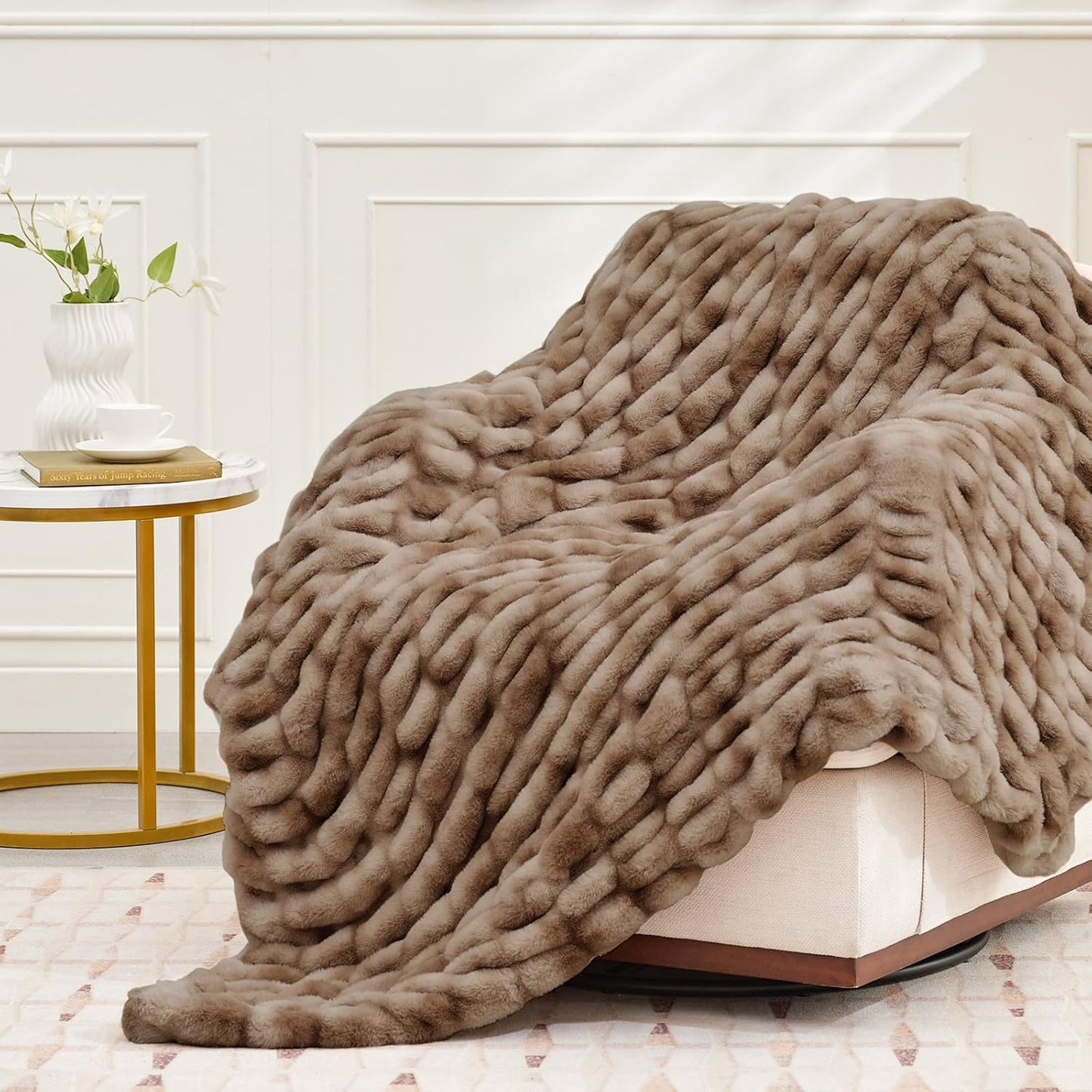 Ultra Soft Luxury Faux Fur Twin Blanket for Counch,Fuzzy Fluffy Plush Warm Cozy Elegant Wrinkled