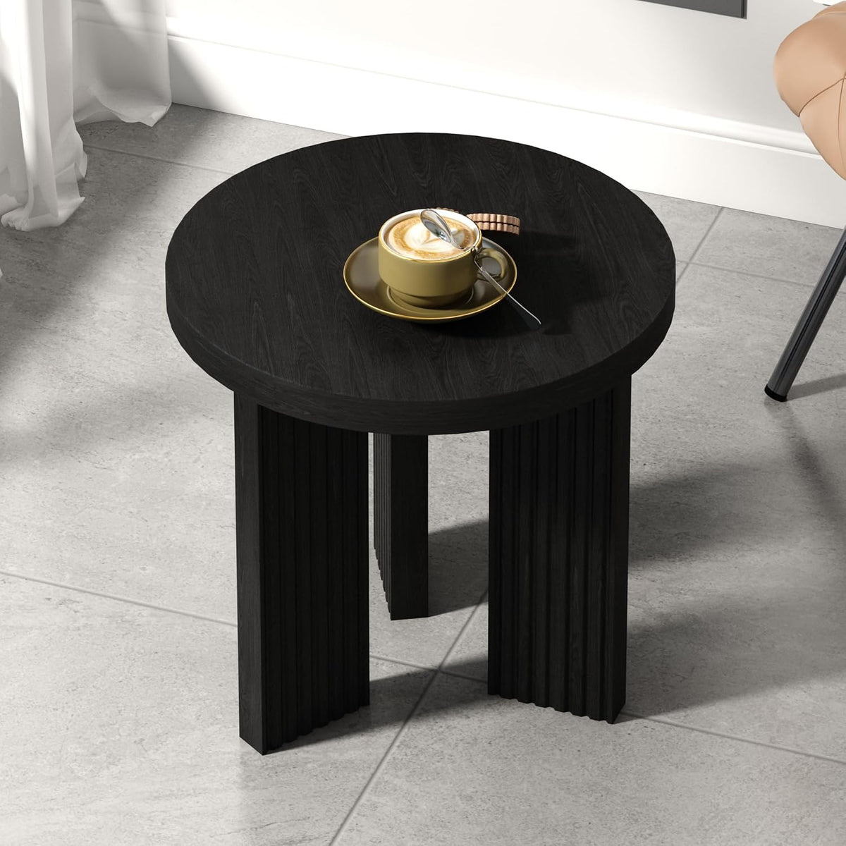 Small Round Side Table, 17.52" Coffee Table with Smooth Thick Mesa, Circle End Table with X Shaped
