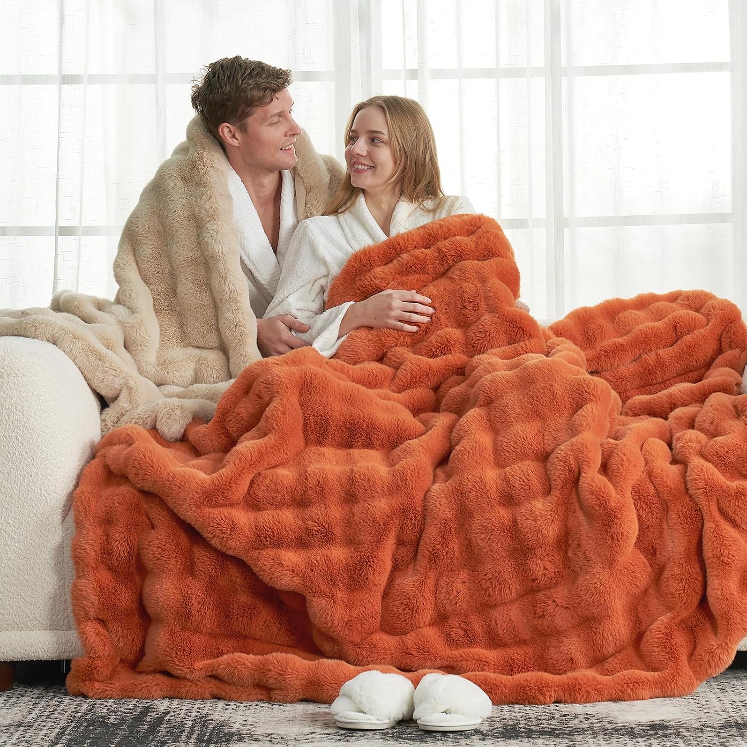 Cozy Bliss Faux Fur Throw Blanket for Couch, Fuzzy Soft Plush Thick Bubble Blanket for Sofa Bedroom
